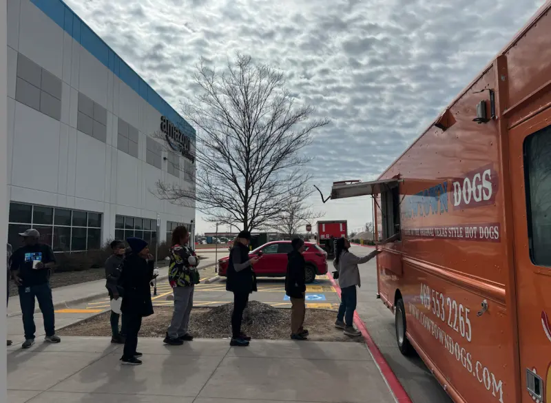 Cowtown Dogs food truck