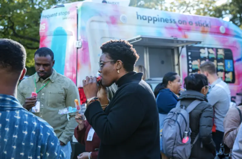 Frios Gourmet Pops food truck