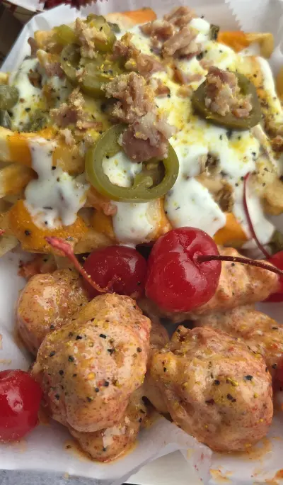 6pc Boneless + Fries