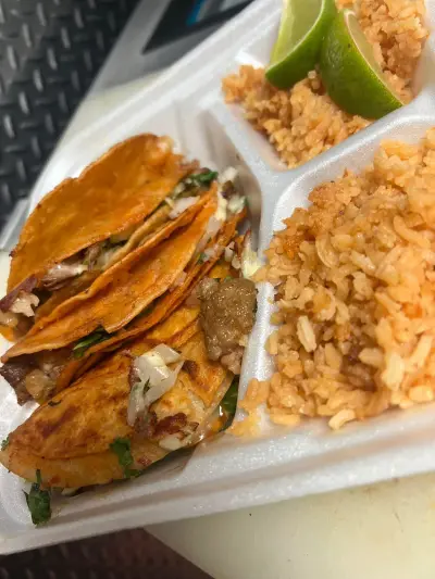 Quesabirra Taco dinner