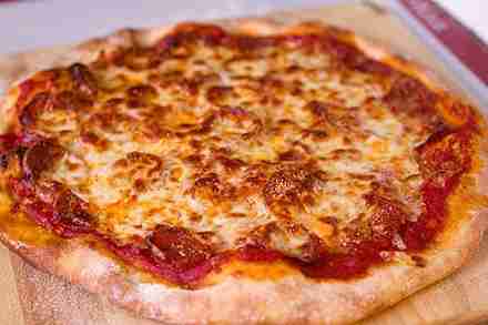Lil Trent's - Pepperoni Pizza