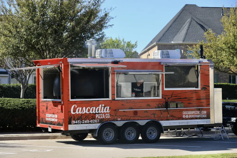 Cascadia Pizza Co. Truck Image