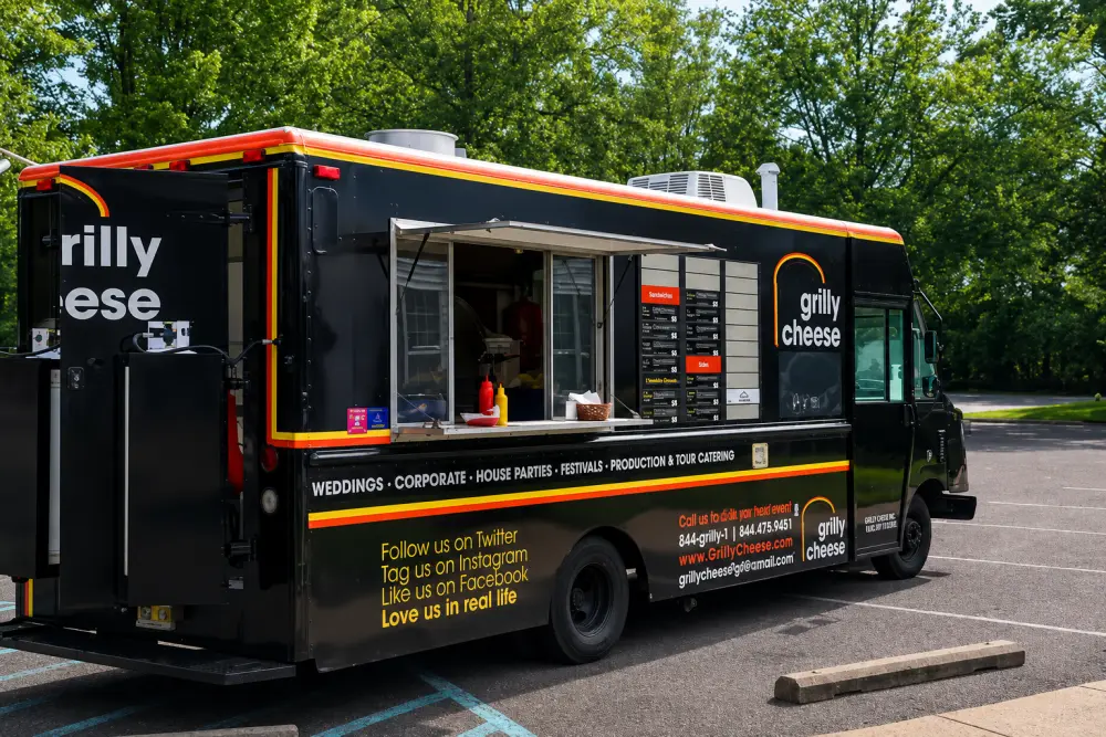 Grilly Cheese food truck
